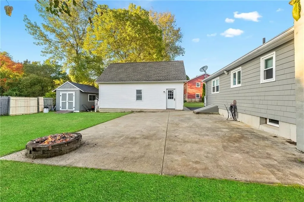 6 Doreen Drive Westerly RI 02891