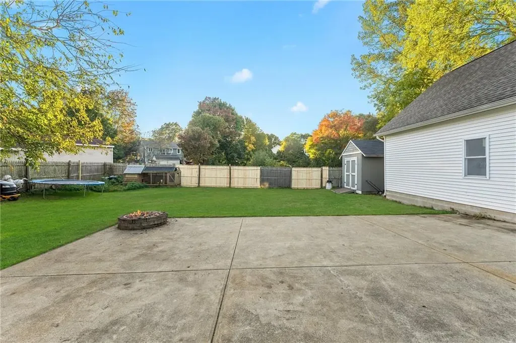 6 Doreen Drive Westerly RI 02891