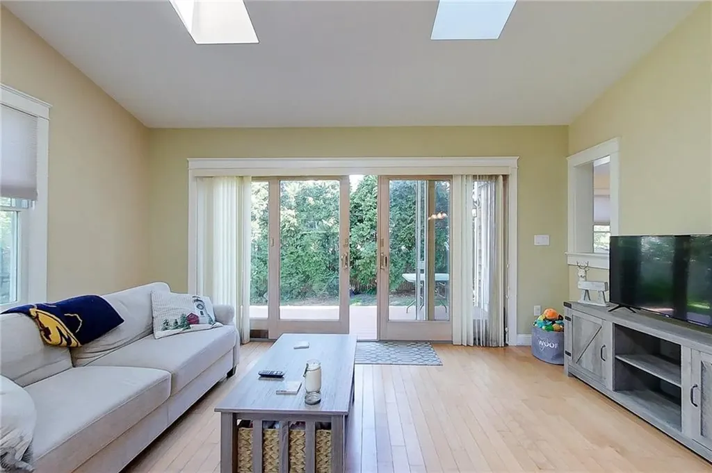 40 Holten Avenue Newport RI 02840