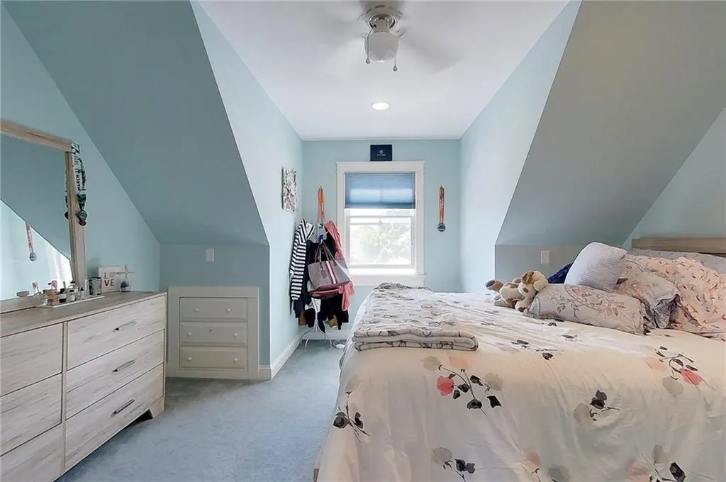40 Holten Avenue Newport RI 02840