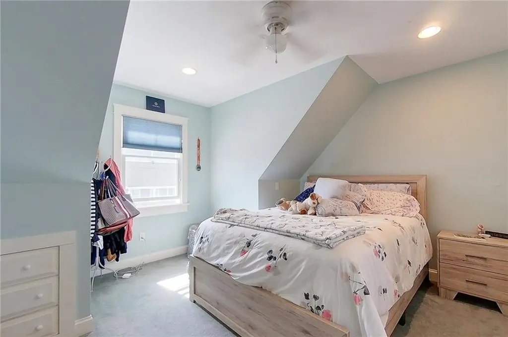 40 Holten Avenue Newport RI 02840