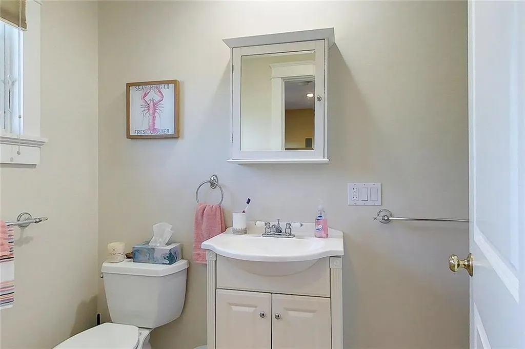 40 Holten Avenue Newport RI 02840