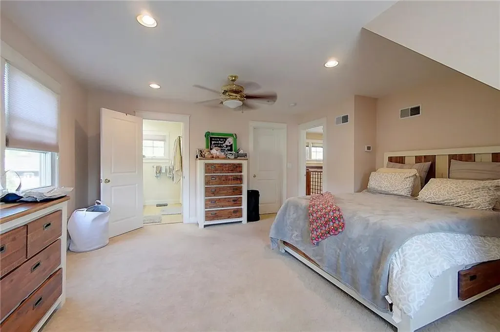 40 Holten Avenue Newport RI 02840
