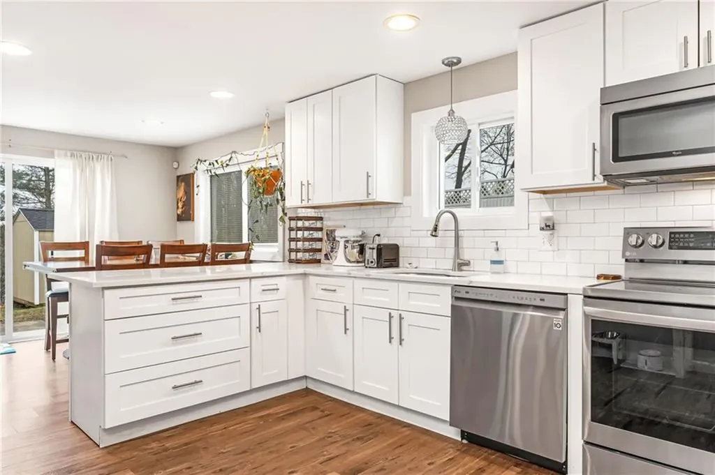 100 East Greenwich Avenue West Warwick RI 02893