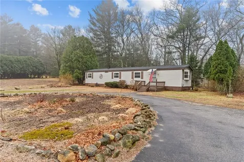 465 Gardiner Road Richmond RI 02892