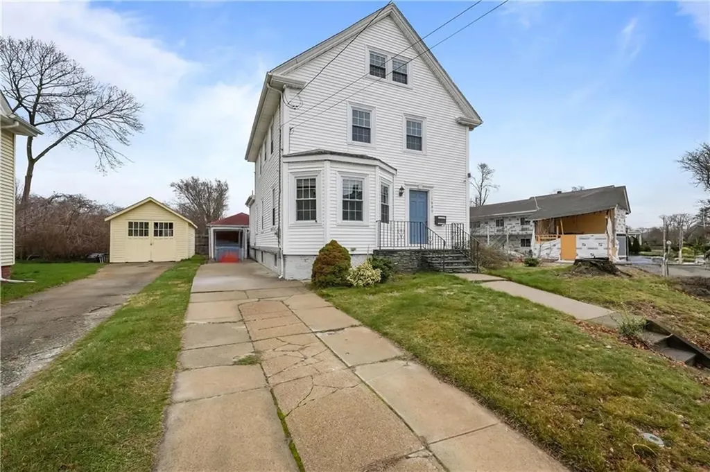 1880 Broad Street Cranston RI 02905