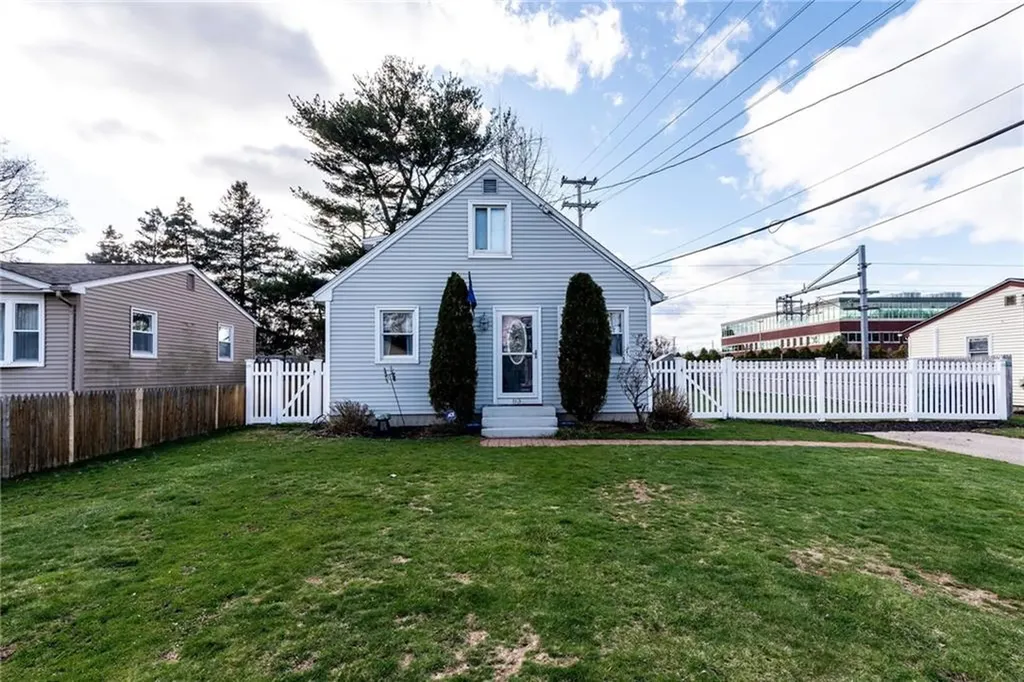 83 Michigan Avenue Warwick RI 02888