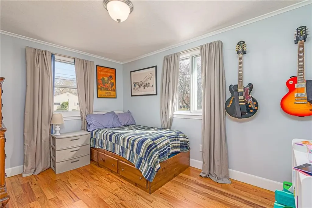 83 Michigan Avenue Warwick RI 02888