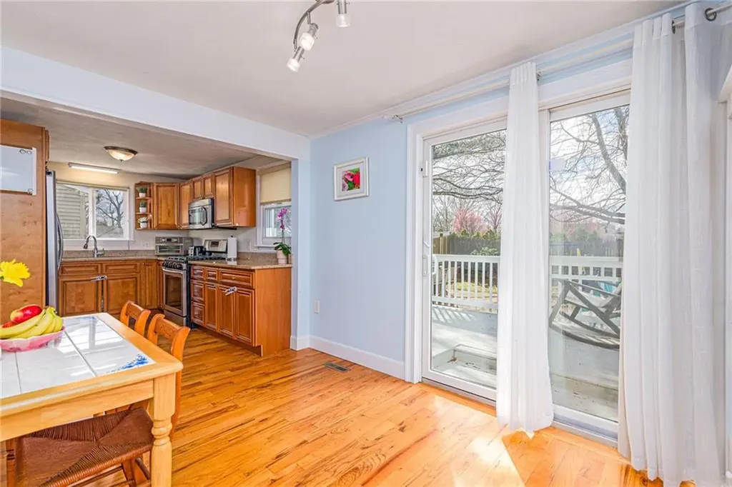 83 Michigan Avenue Warwick RI 02888