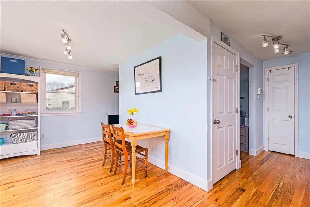 83 Michigan Avenue Warwick RI 02888