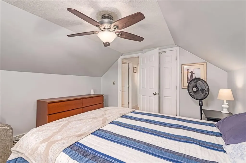 83 Michigan Avenue Warwick RI 02888