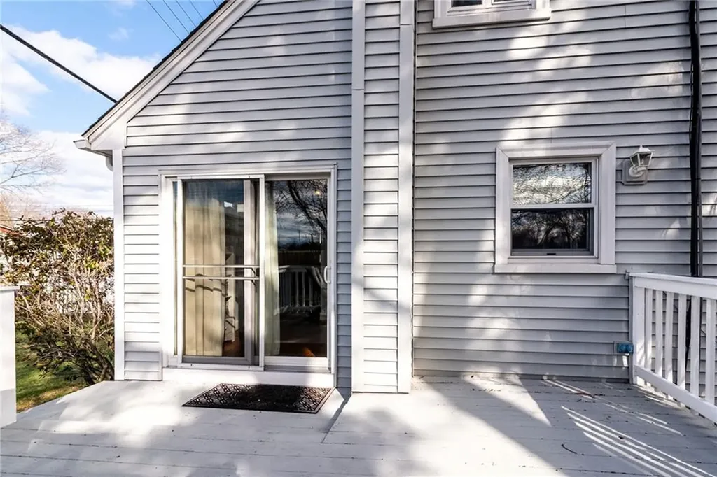 83 Michigan Avenue Warwick RI 02888