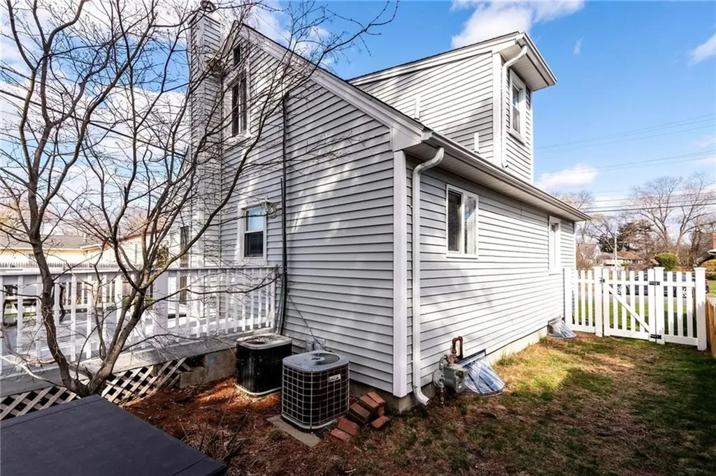83 Michigan Avenue Warwick RI 02888