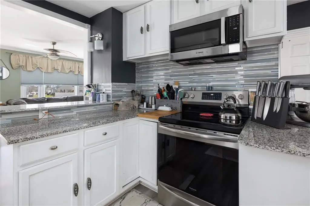 15 White Court North Providence RI 02911