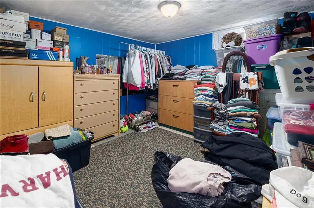 15 White Court North Providence RI 02911