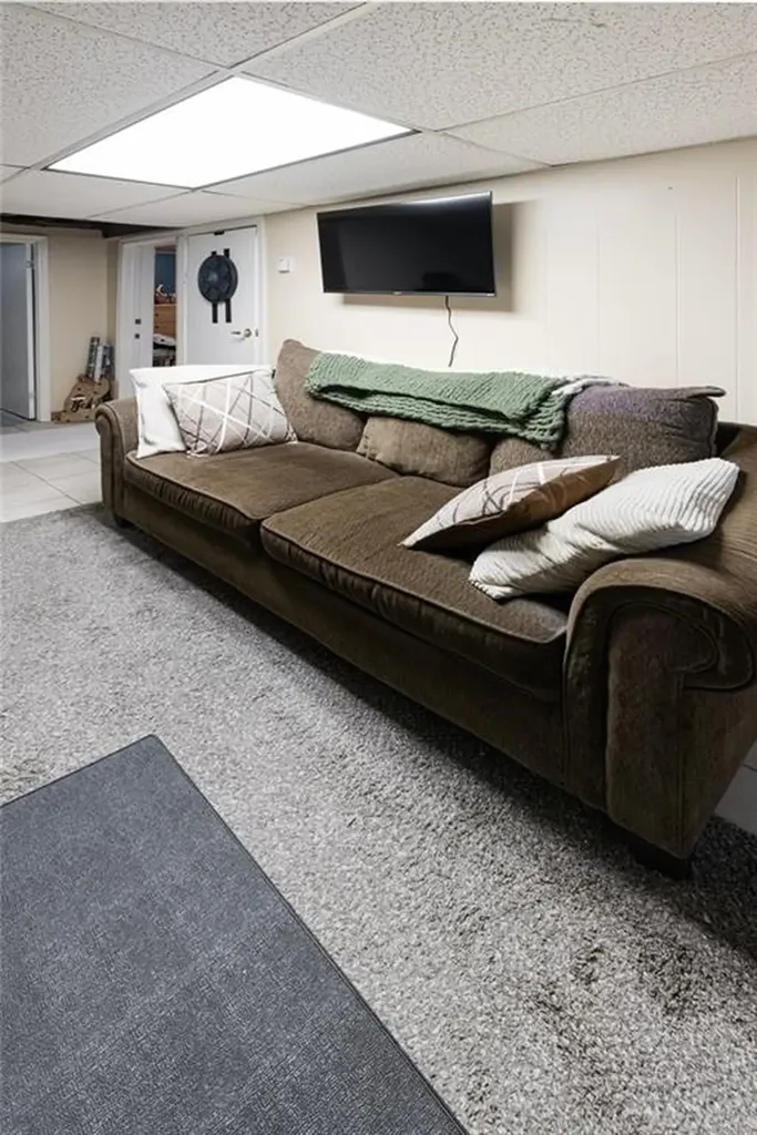 15 White Court North Providence RI 02911