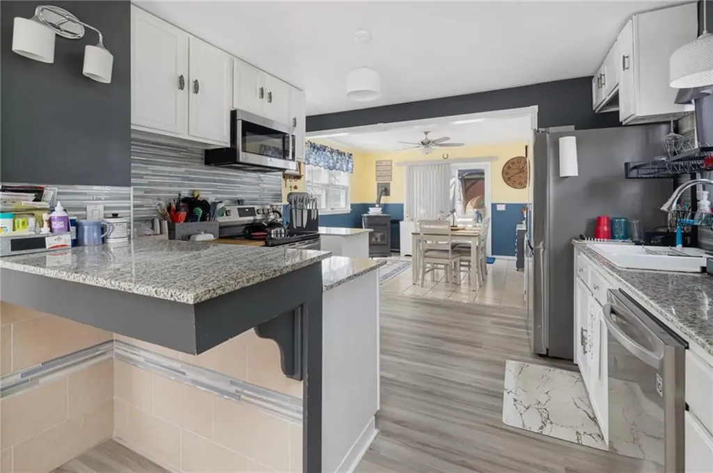 15 White Court North Providence RI 02911