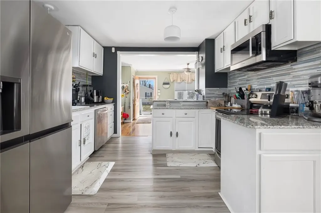 15 White Court North Providence RI 02911