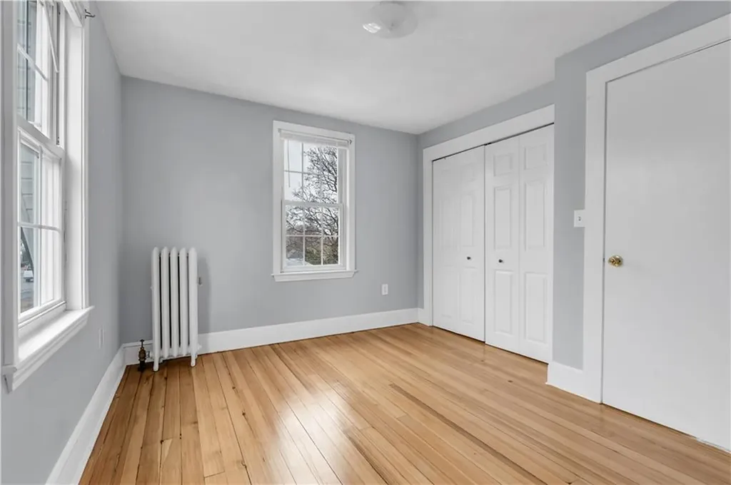 2489 Pawtucket Avenue East Providence RI 02914