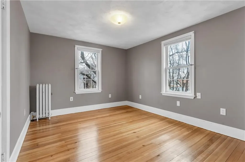 2489 Pawtucket Avenue East Providence RI 02914