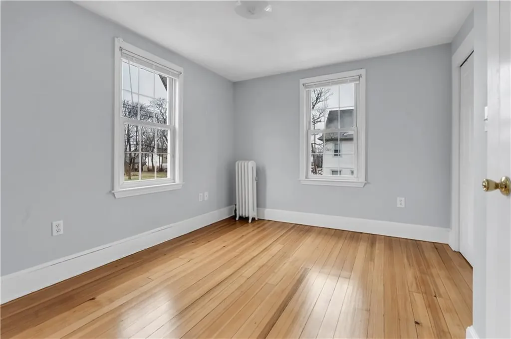 2489 Pawtucket Avenue East Providence RI 02914