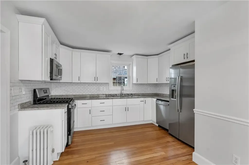 2489 Pawtucket Avenue East Providence RI 02914