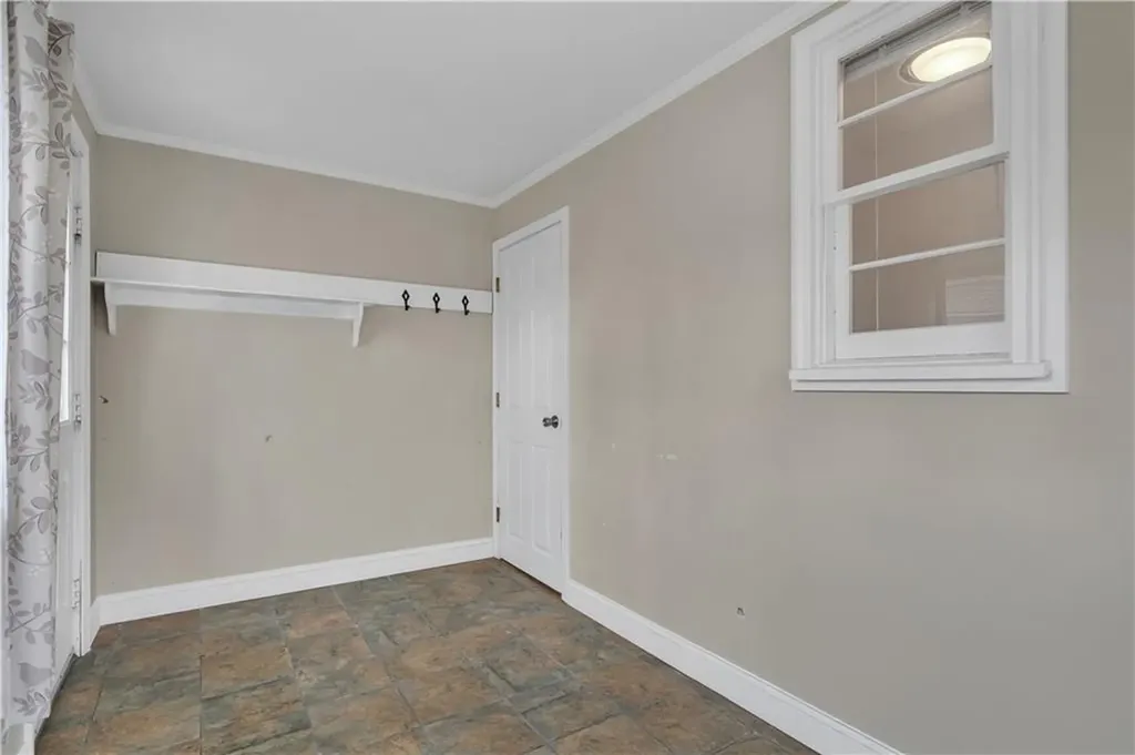 2489 Pawtucket Avenue East Providence RI 02914