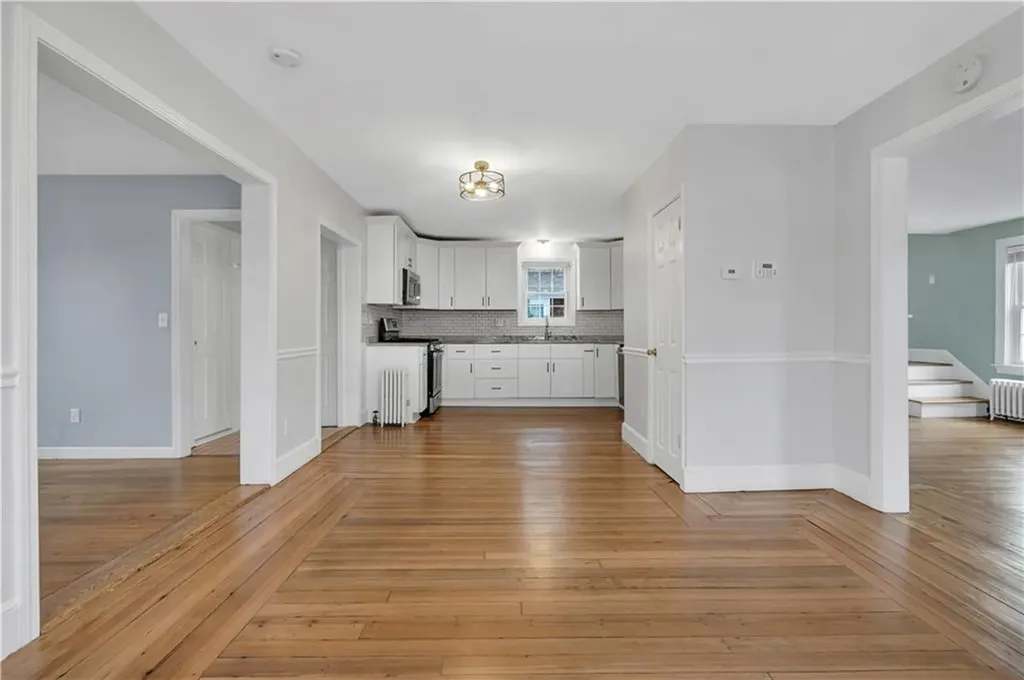 2489 Pawtucket Avenue East Providence RI 02914