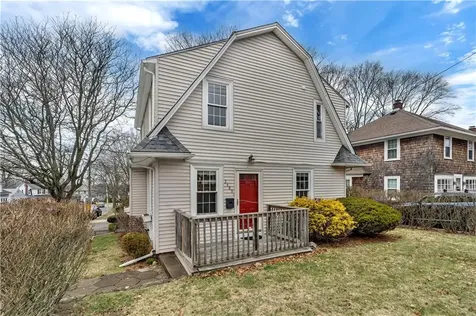 2489 Pawtucket Avenue East Providence RI 02914