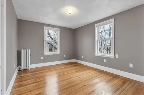 2489 Pawtucket Avenue East Providence RI 02914