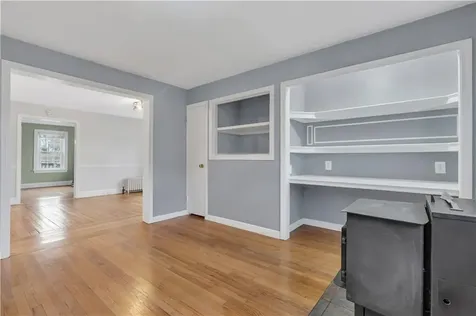 2489 Pawtucket Avenue East Providence RI 02914