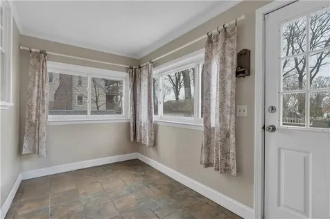 2489 Pawtucket Avenue East Providence RI 02914