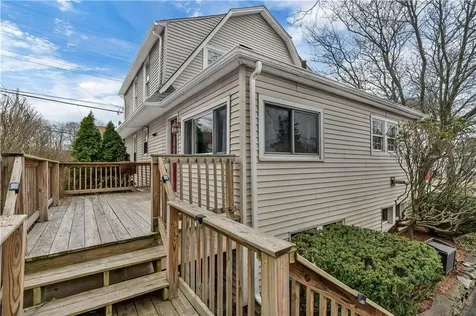 2489 Pawtucket Avenue East Providence RI 02914