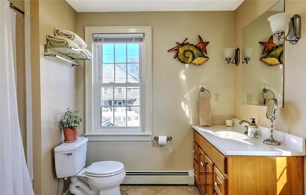 92 Water Street Warren RI 02885
