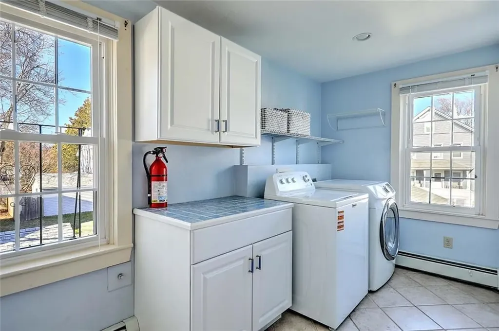 92 Water Street Warren RI 02885