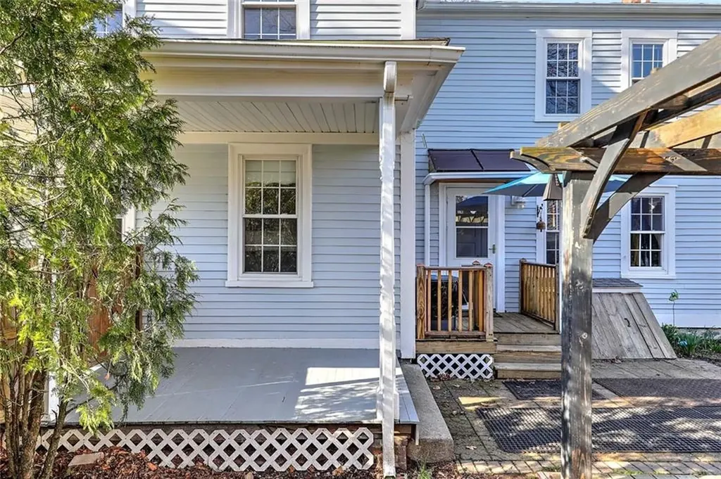 92 Water Street Warren RI 02885