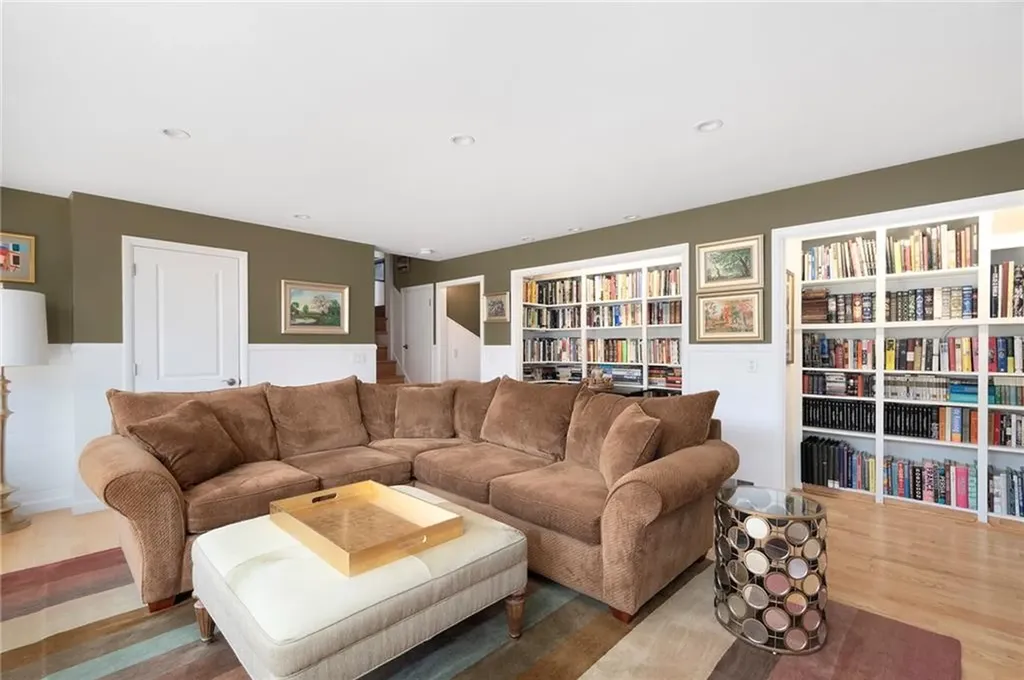 30 Brookway Road Providence RI 02906