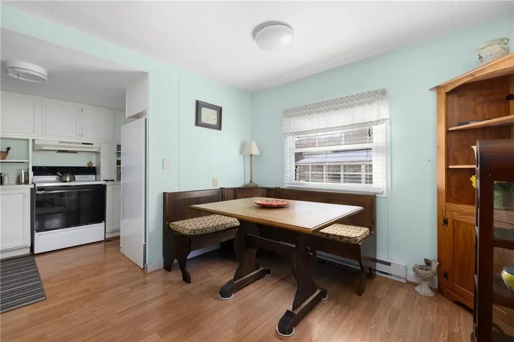 27 Woodward Road Lincoln RI 02865