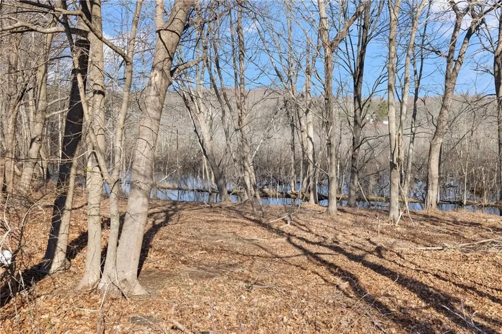 27 Woodward Road Lincoln RI 02865