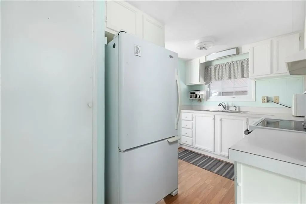 27 Woodward Road Lincoln RI 02865