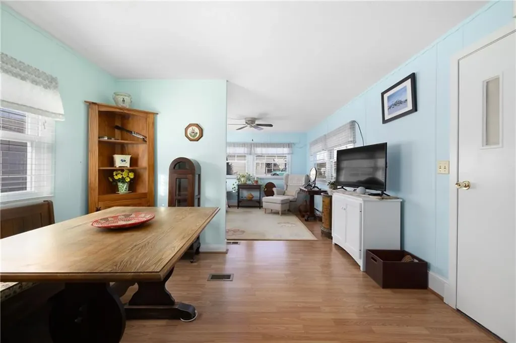 27 Woodward Road Lincoln RI 02865