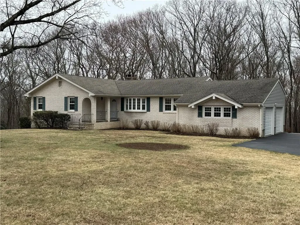 4 Apple Orchard Lane Smithfield RI 02917