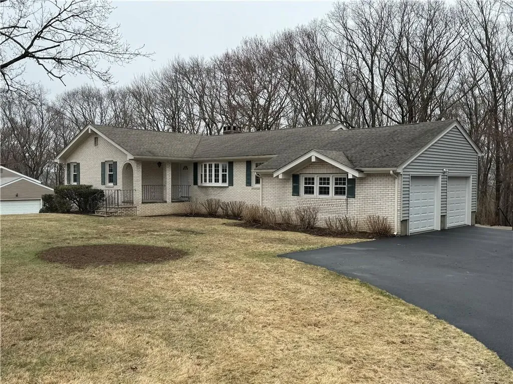 4 Apple Orchard Lane Smithfield RI 02917