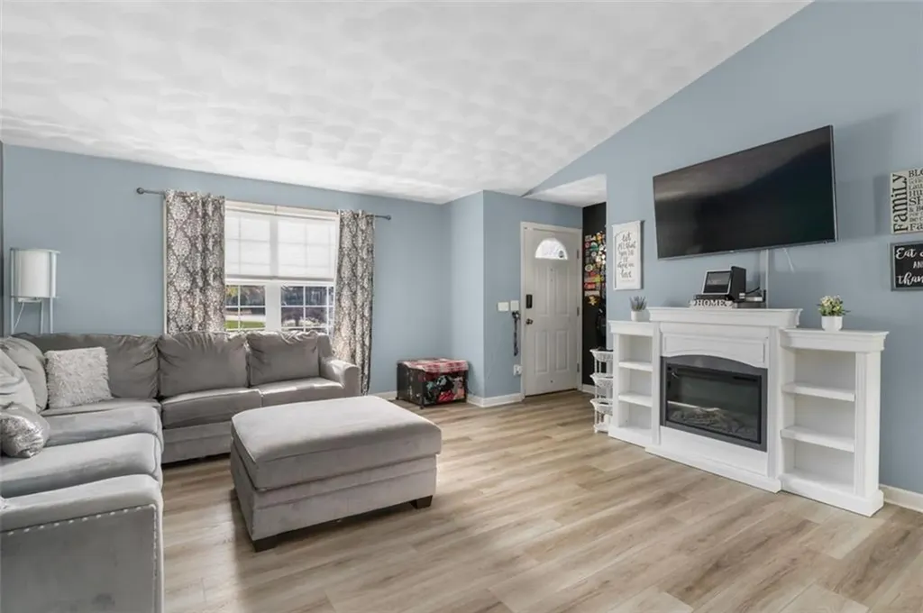 367 Asylum Road Warwick RI 02886