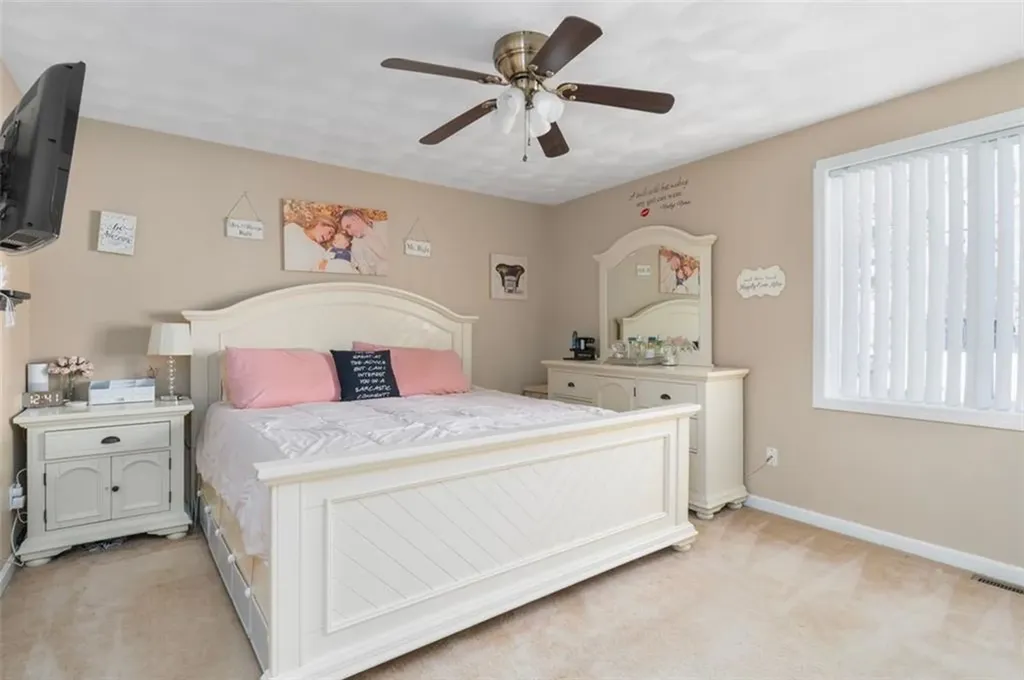 367 Asylum Road Warwick RI 02886