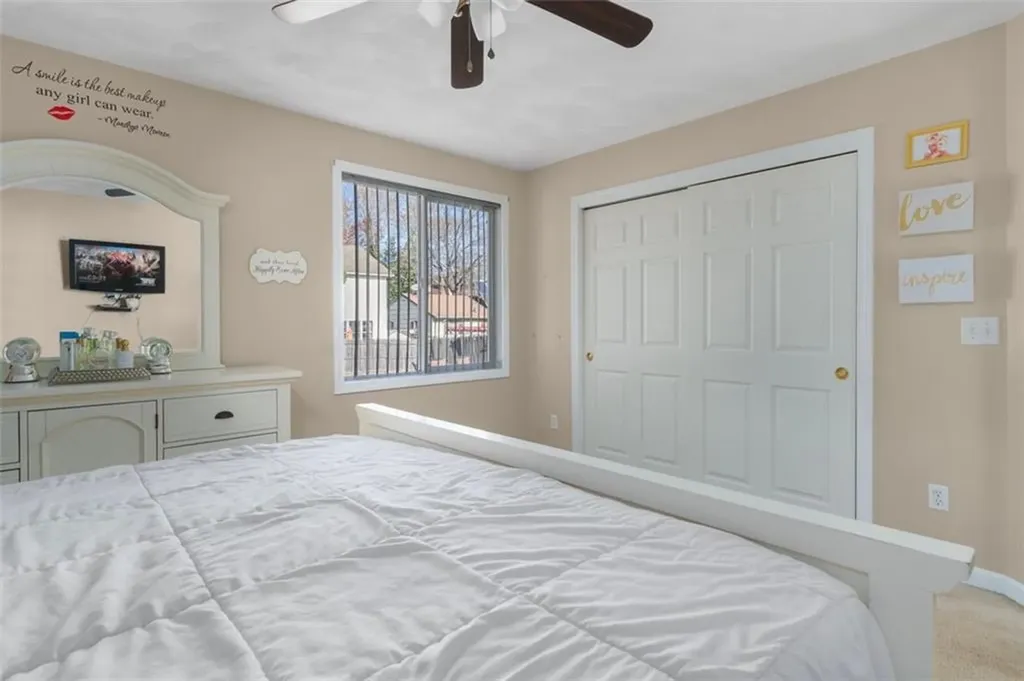 367 Asylum Road Warwick RI 02886