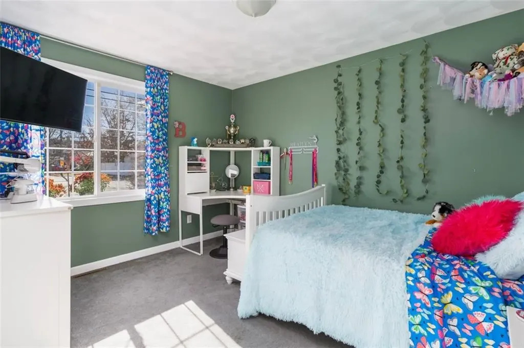 367 Asylum Road Warwick RI 02886