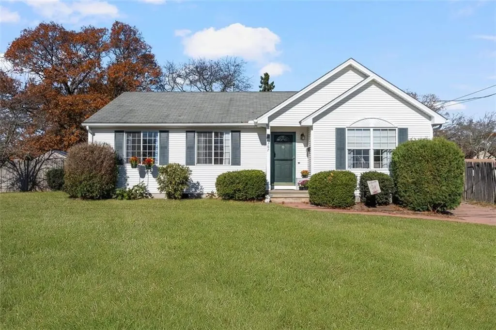 367 Asylum Road Warwick RI 02886