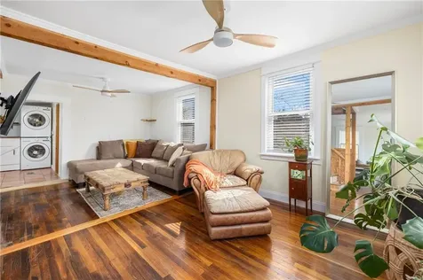 4588 Main Road Tiverton RI 02878