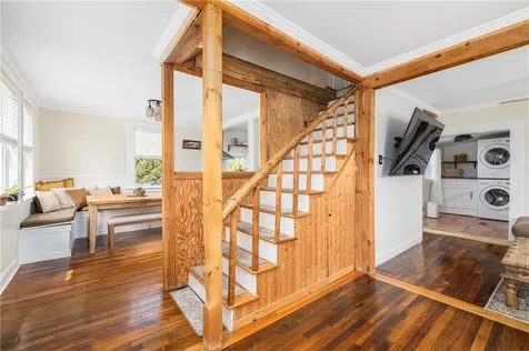 4588 Main Road Tiverton RI 02878